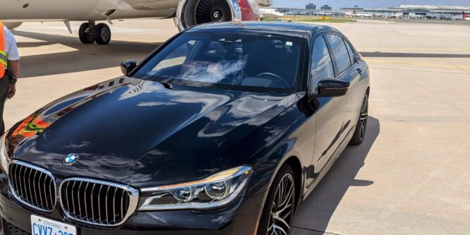 Sky Service FBO Toronto Executive Chauffeur Car Service