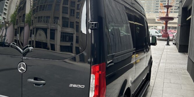 BLACK CAR SERVICE SPRINTER VAN LIMO