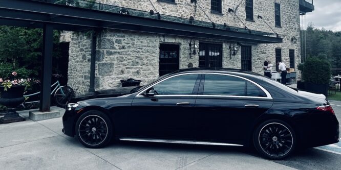 ELITE CLASS SEDAN LIMO BLACK CAR SERVICE